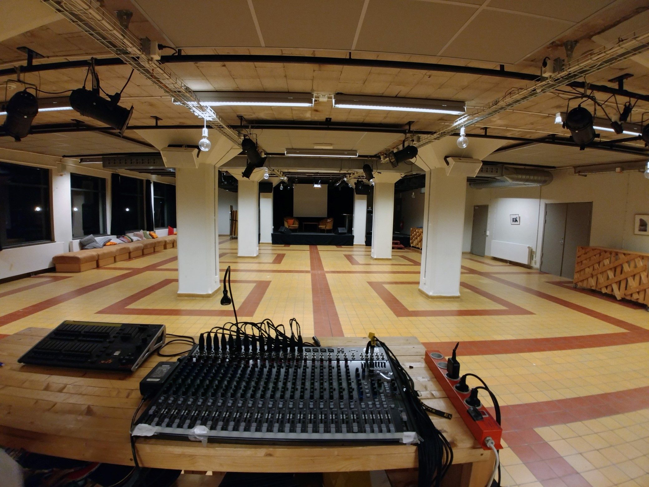 20180128_180306 (Custom)